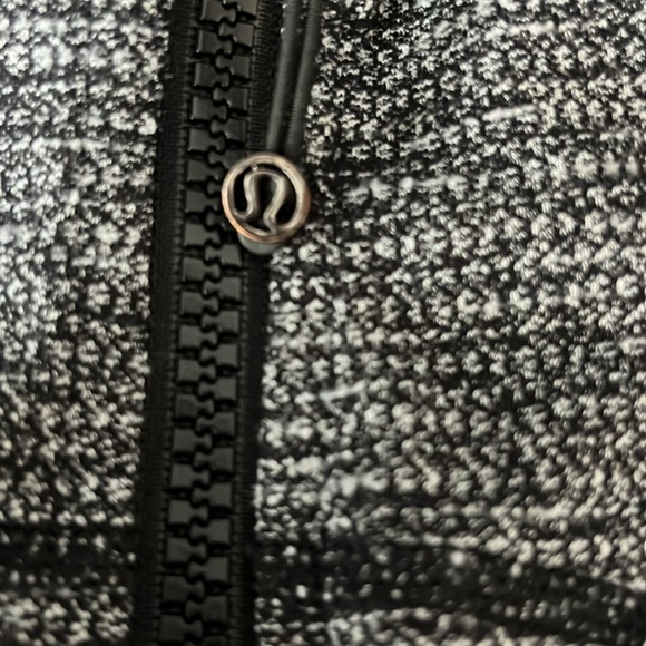 lululemon athletica Black and Gray Jacket - Picture 11 of 15